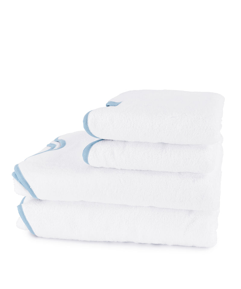 Classic Amelia Scalloped Bath Towel Bundle