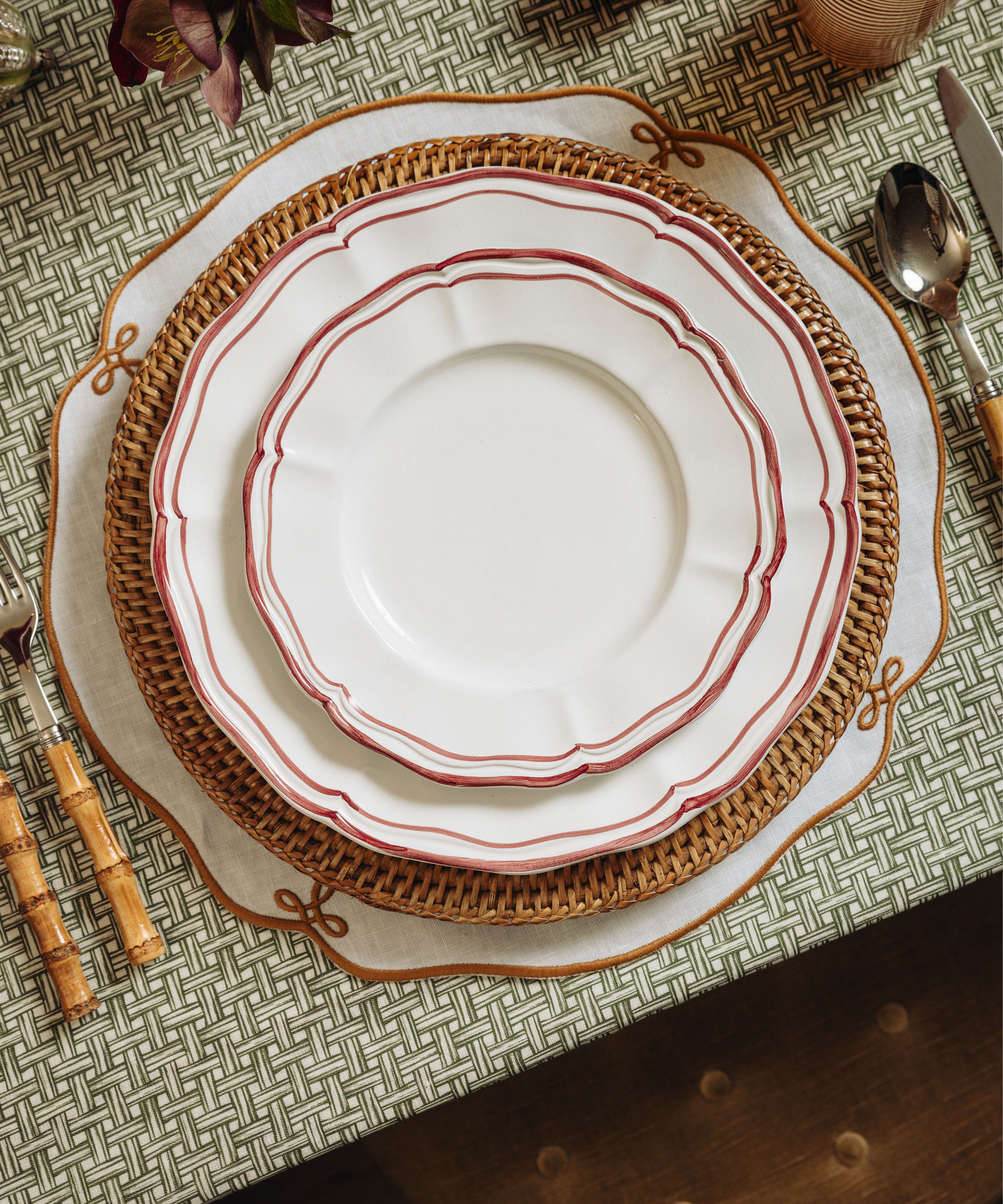 Zita Scalloped Crockery, Maroon Red