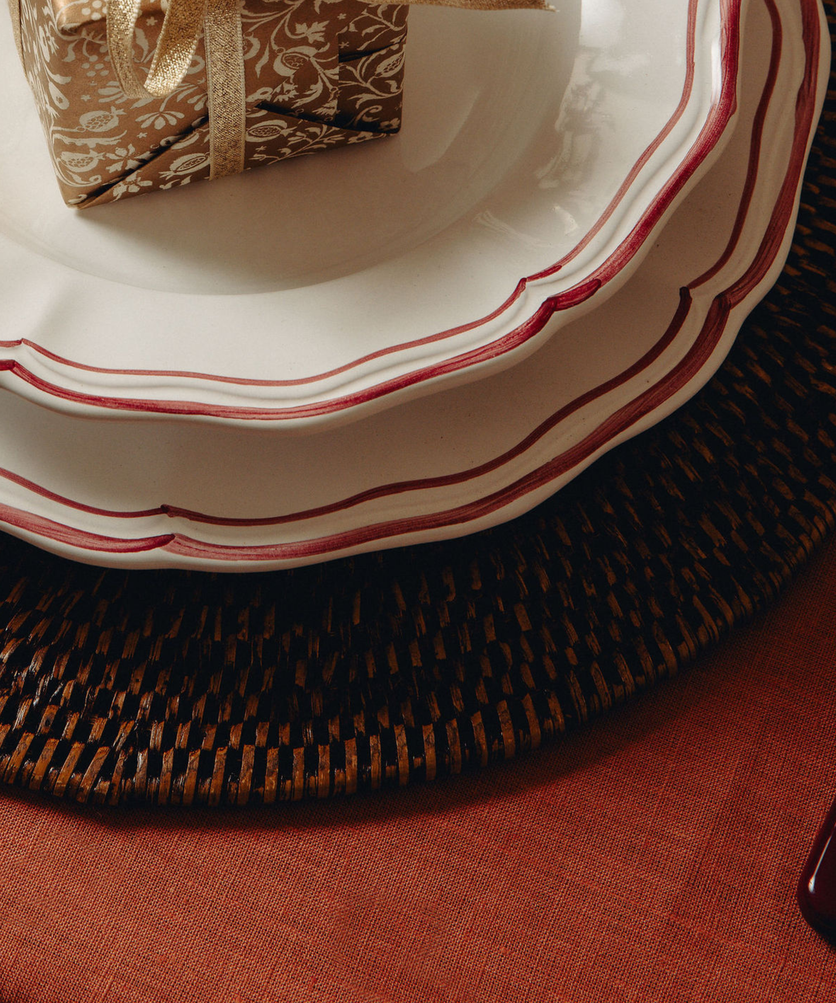 Set of 4 Zita Scalloped Pasta Bowls, Maroon Red