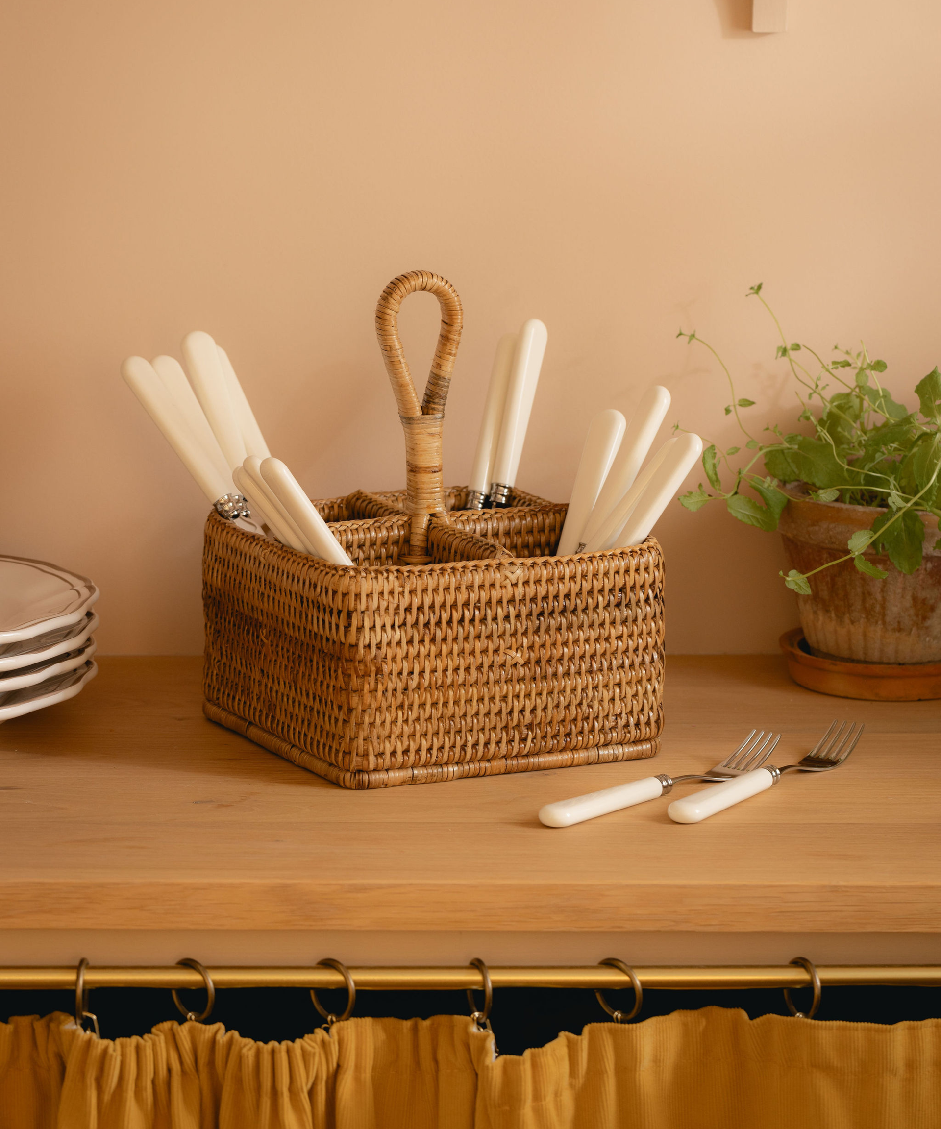 Rattan Cutlery Condiment Carrier
