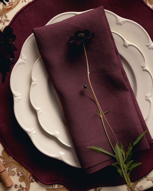 Pair of Martha Linen Napkins, Burgundy