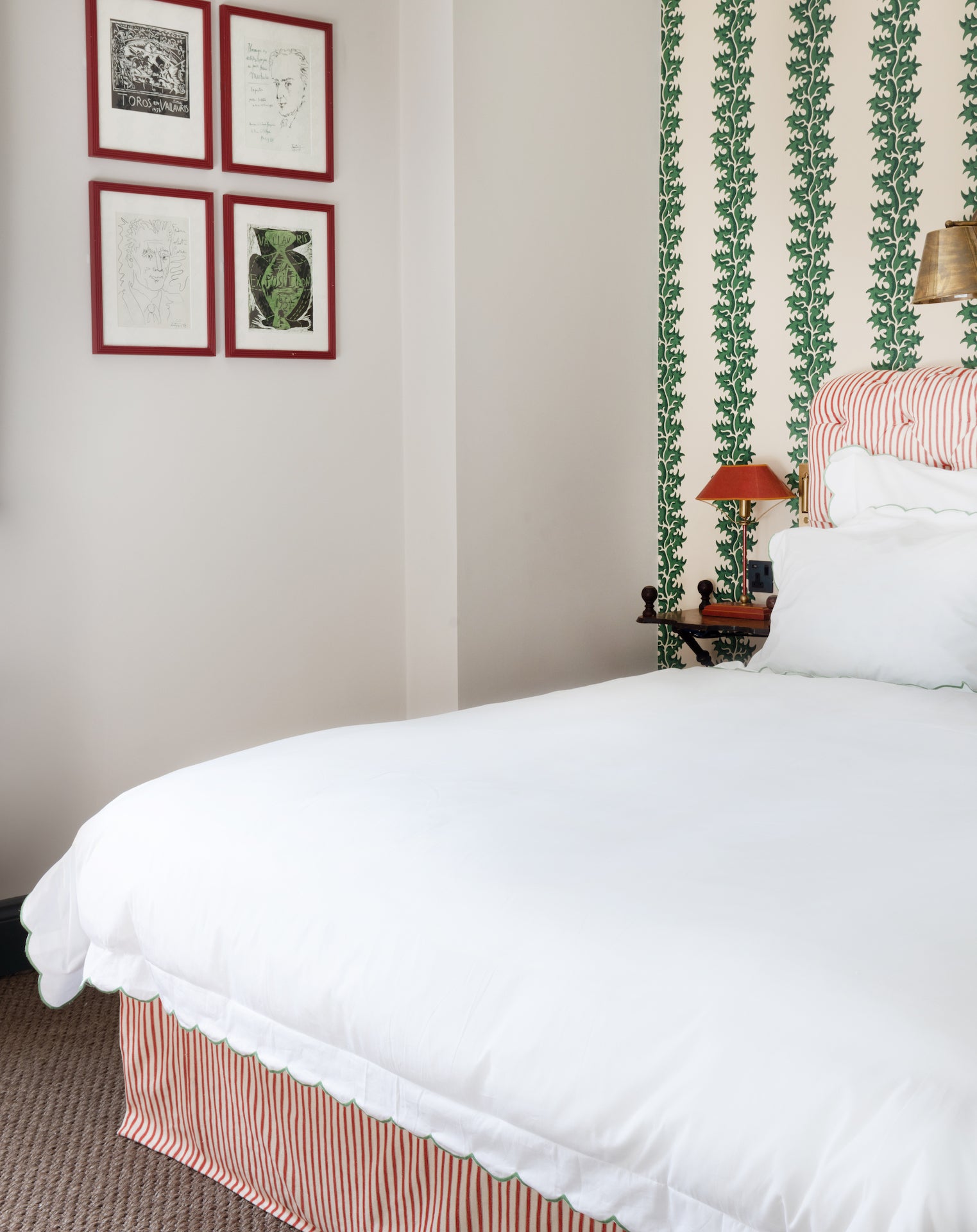 Annabelle Scalloped Bed Linen, Asparagus, Bedroom Lifestyle