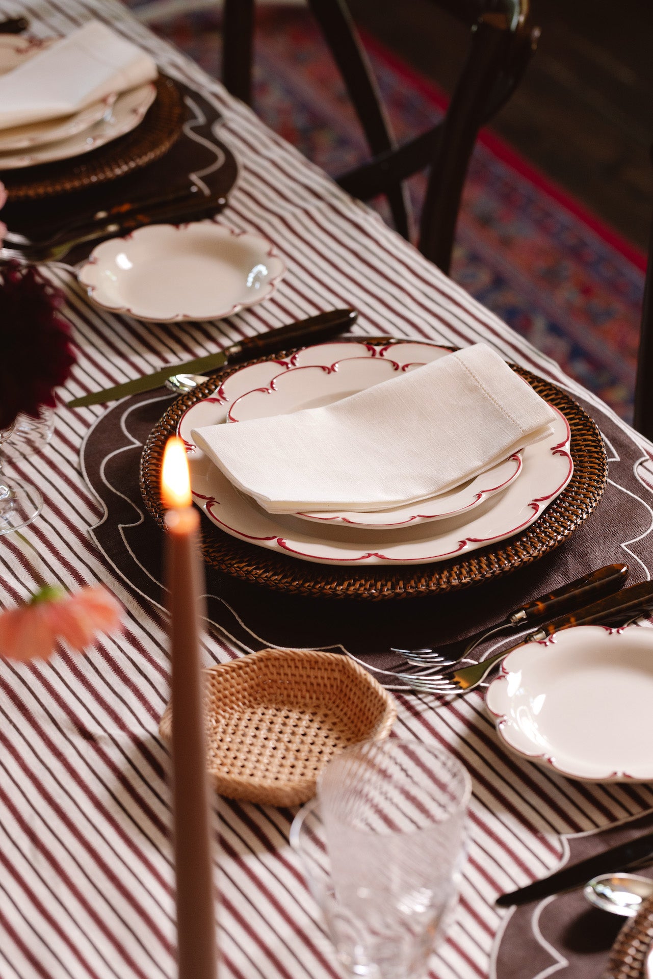 Rebecca Udall Classic Hemstitch Linen Napkin with Rattan Charger