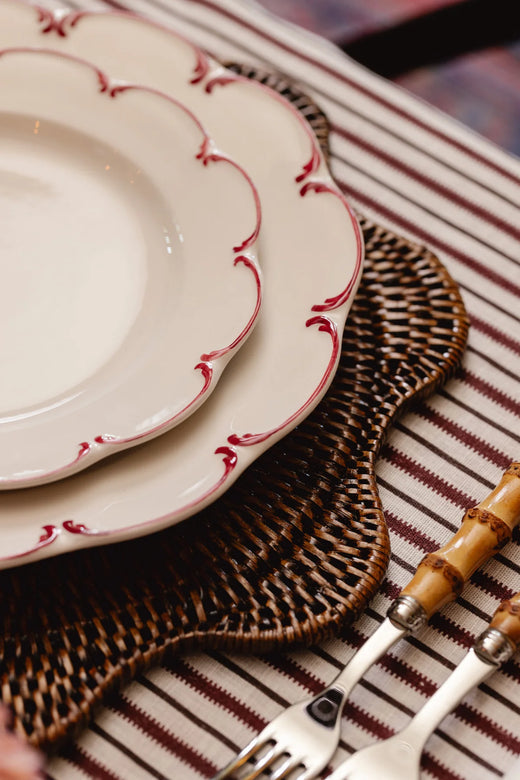 Set of 4 Olivia Scalloped Dessert Plates, Raspberry Filet