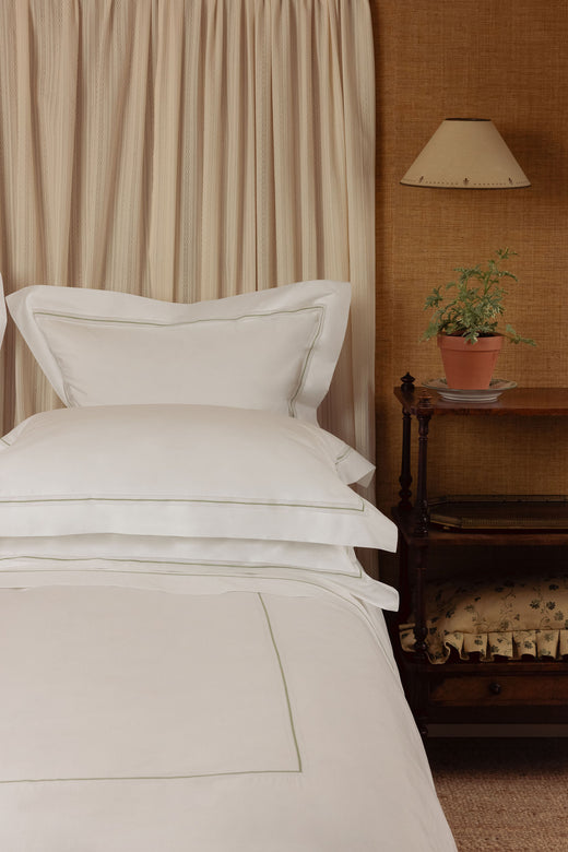 Diana Bed Linen, Bedroom Lifestyle, Detail