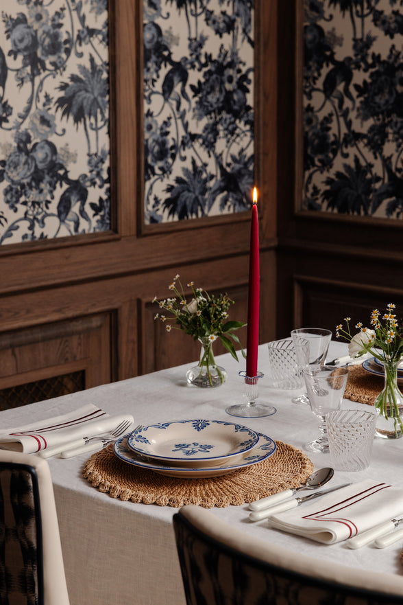 Scalloped Abaca Placemat, Natural, Table Lifestyle