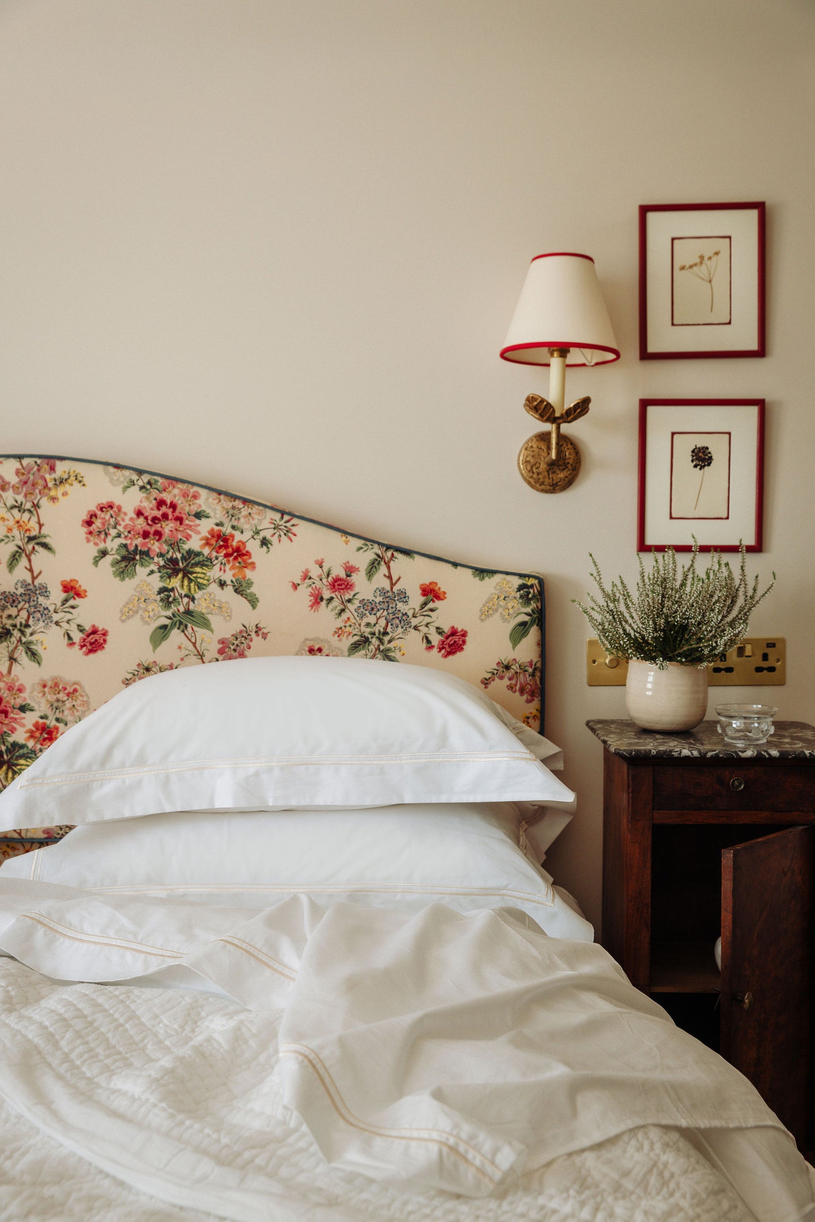 Evora Double Row Corded Bed Linen, Buttermilk, Lifestyle