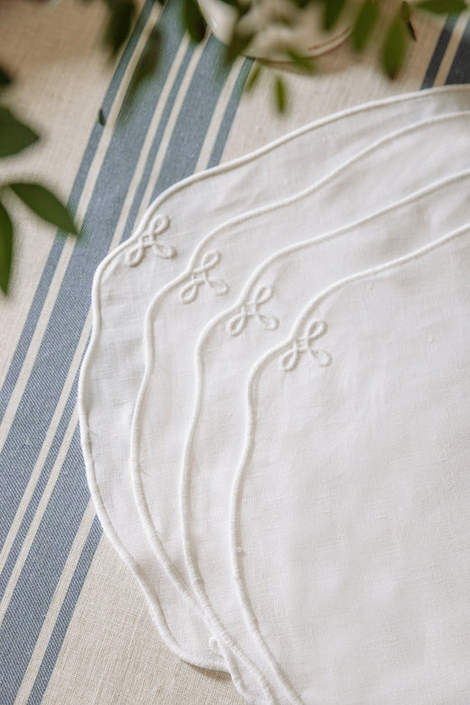 Set of 4 Nancy Linen Placemats, White, with Colette Tablecloth