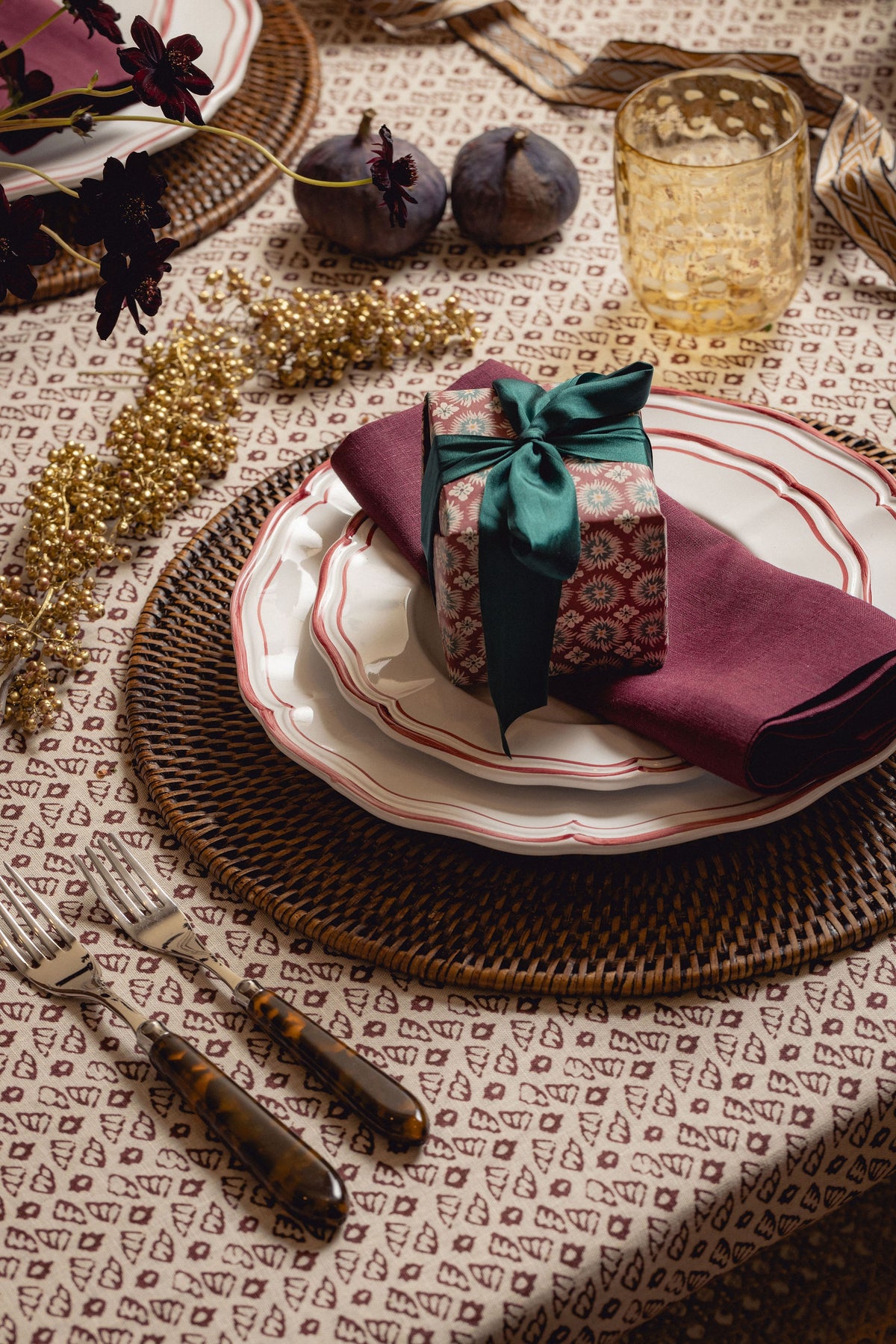 Agnes Table Linens