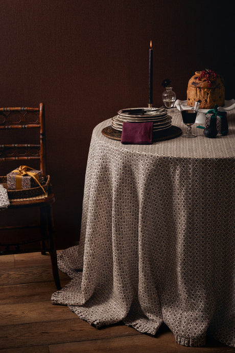 Agnes Table Linens
