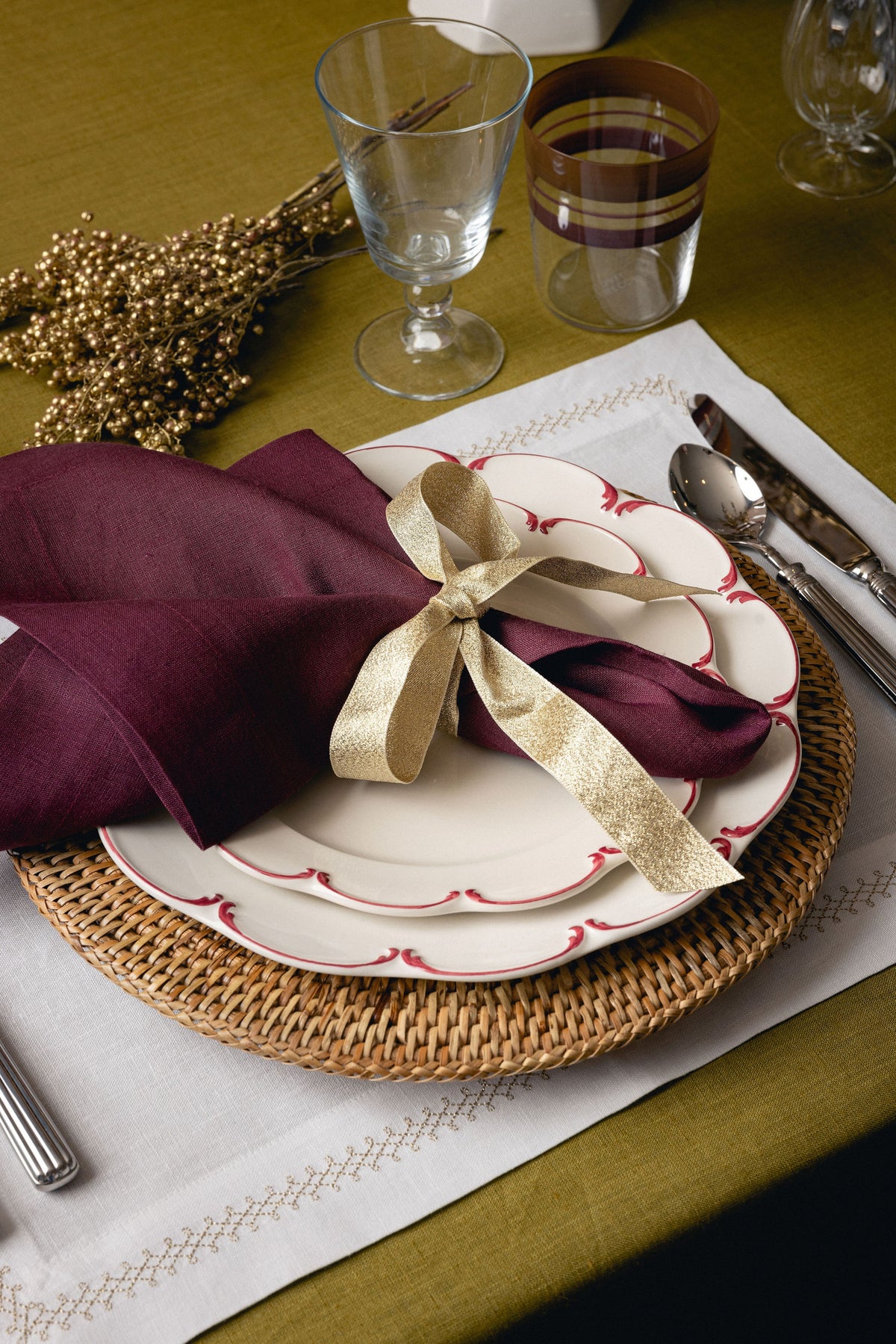 Rattan Charger, Natural
