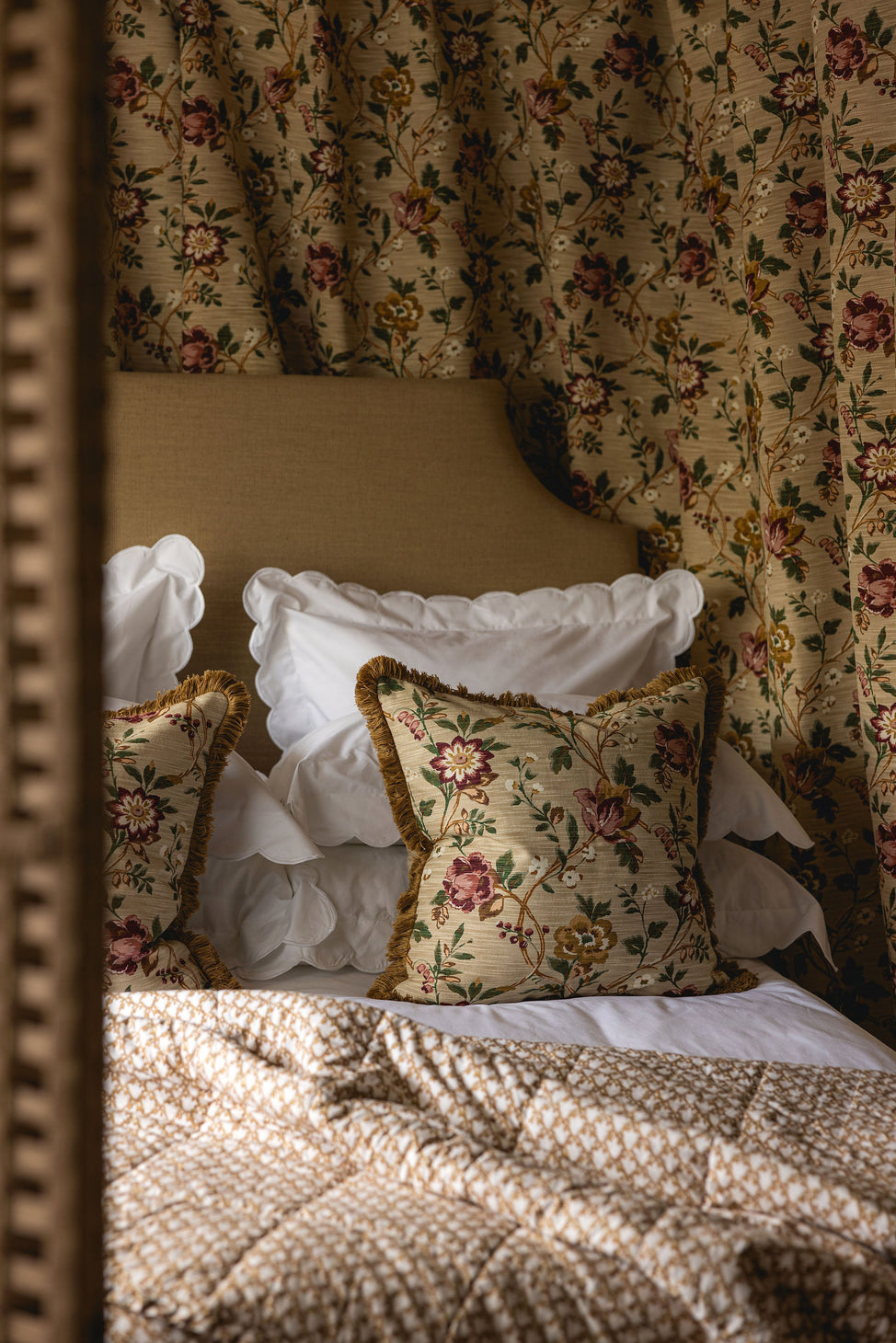 Clara Pleated Quilted Cotton Bedspread, Tobacco