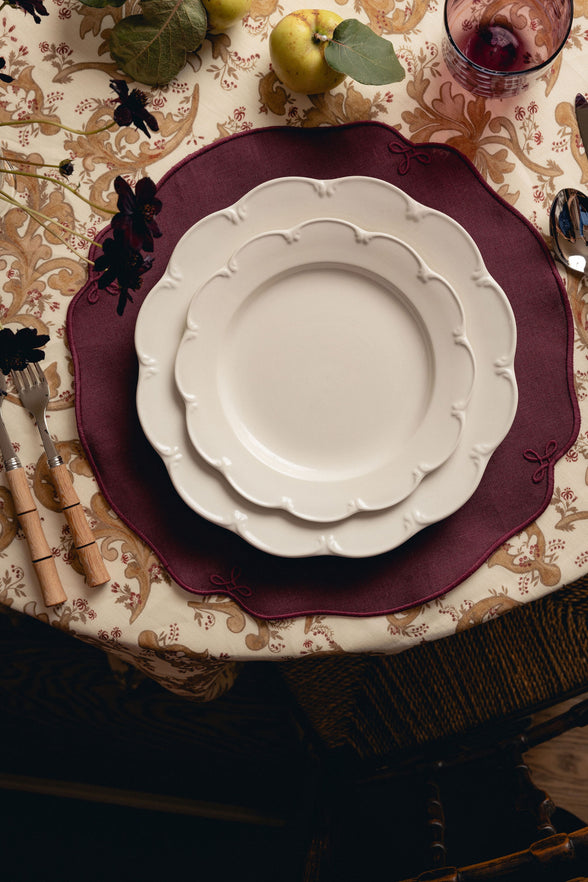 Set of 4 Martha Linen Placemats, Burgundy