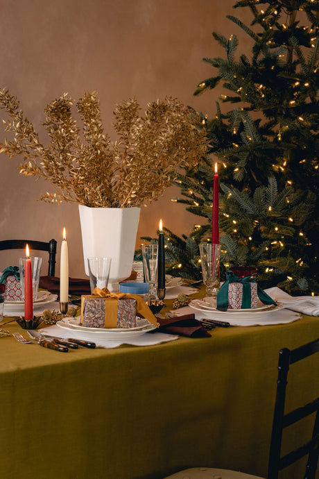 Classic Linen Table Linens, Chartreuse