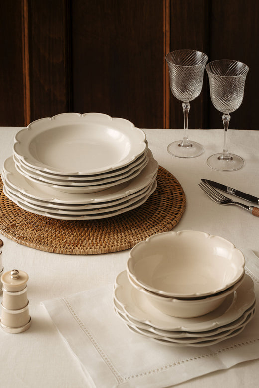 Set of 4 Olivia Scalloped Pasta Bowls, White