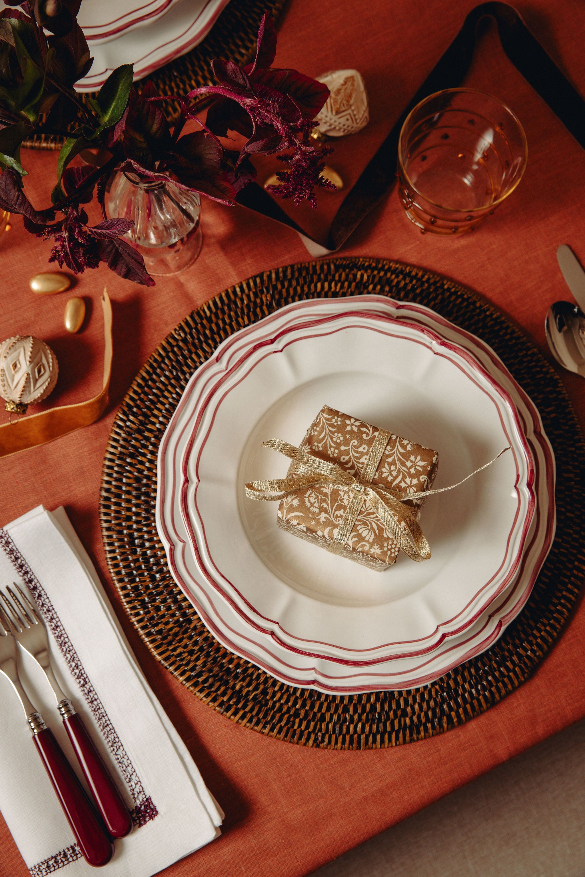 Rattan Round Placemat, Brown