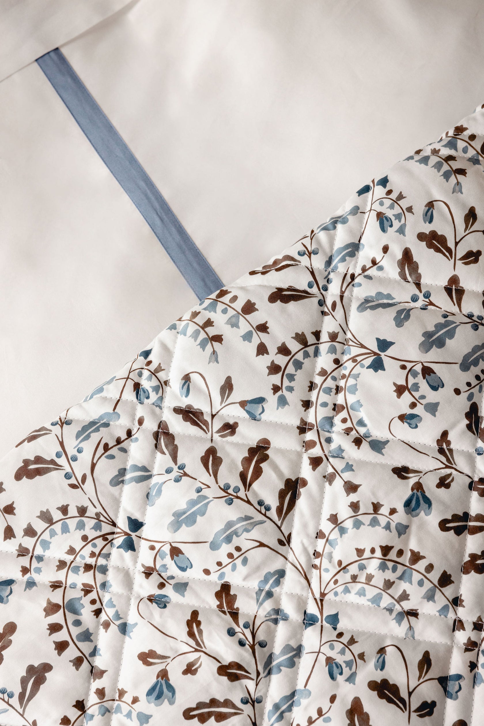 Oneta Duvet Cover, with Bedspread, Detail