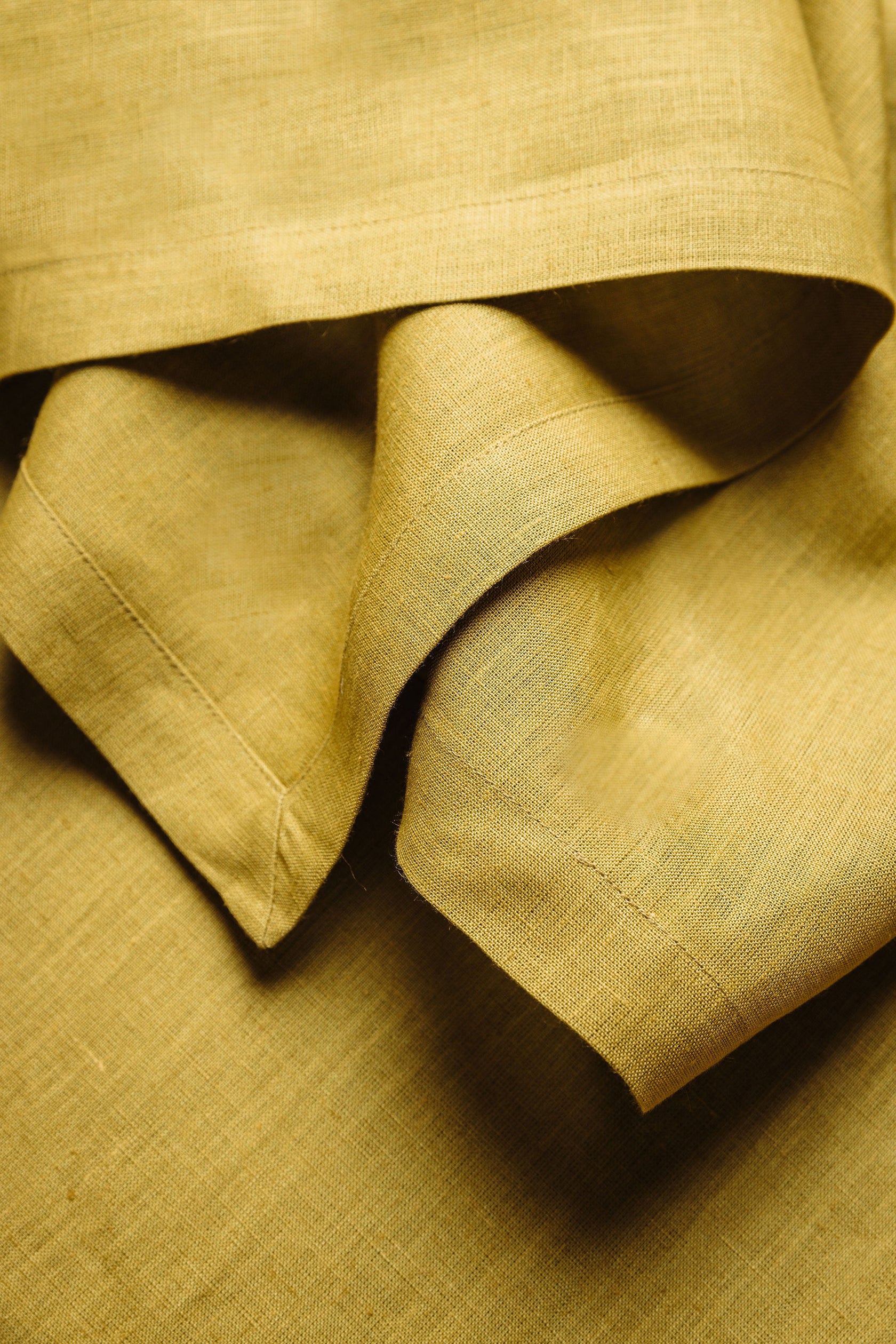 Classic Linen Tablecloth, Chartreuse Green