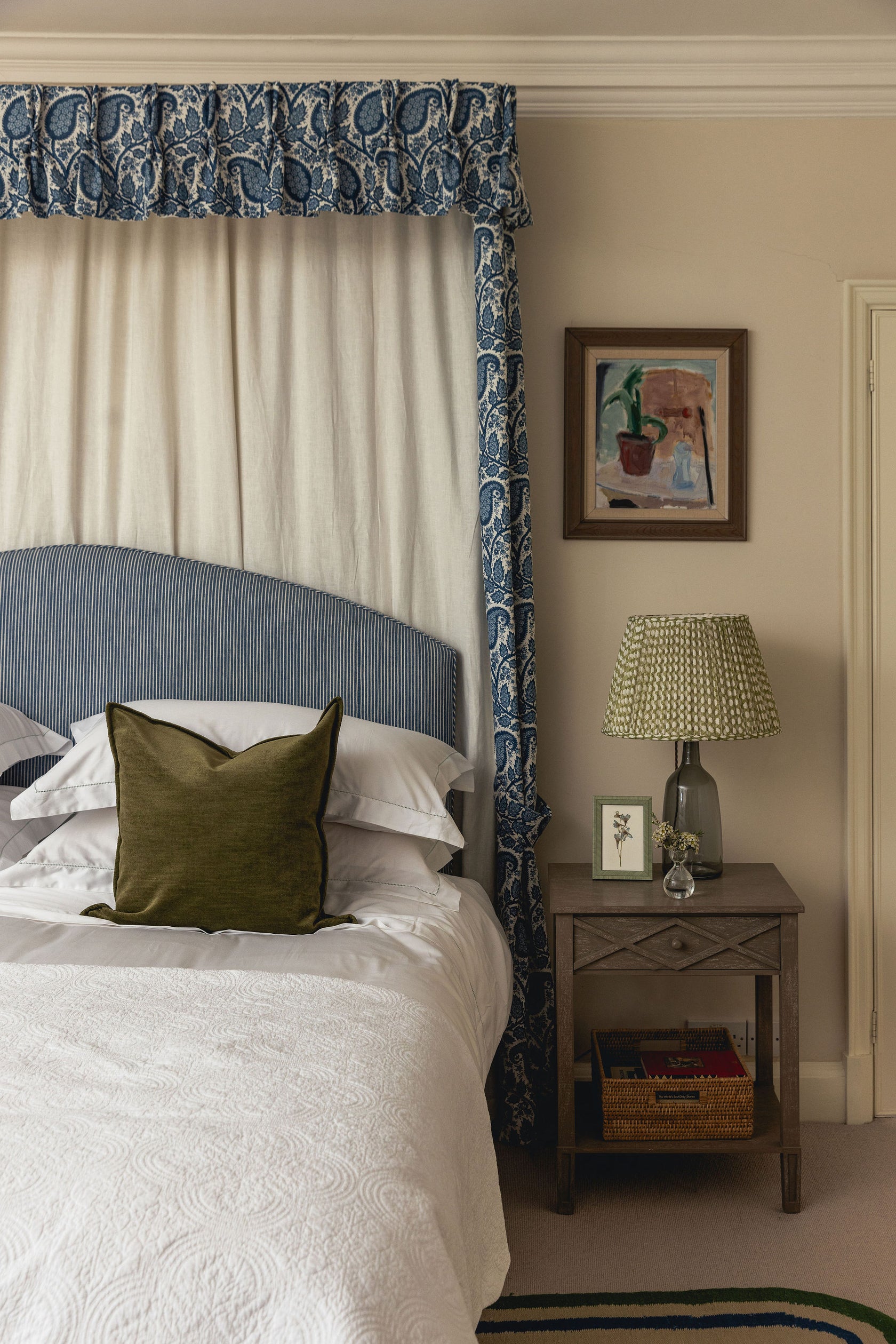 Rattan Storage Baskets, Natural, Bedroom Lifestyle
