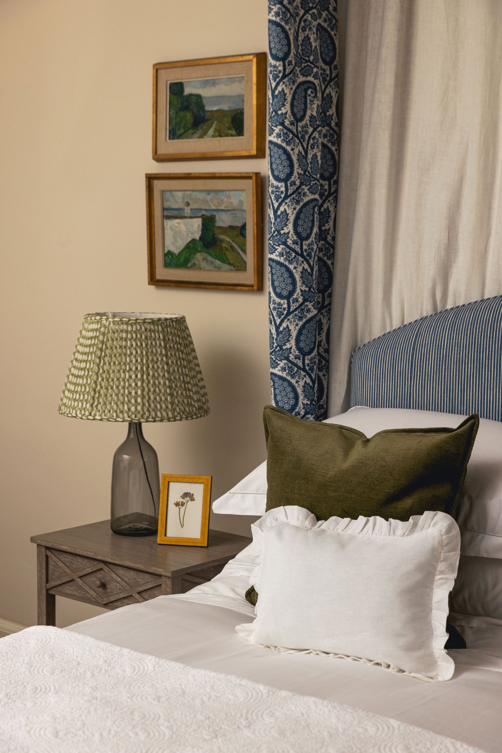 Small Ruffle Rectangular Cushion Cover, White