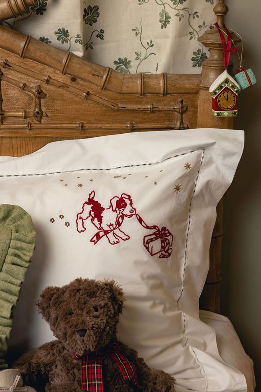 Christmas Puppy Standard Pillowcase