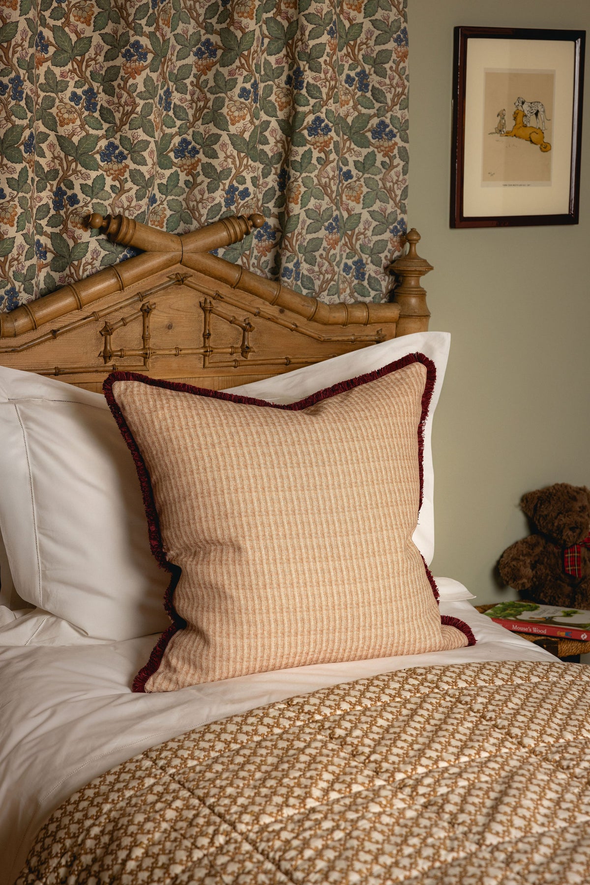 Clara Pleated Quilted Cotton Bedspread, Tobacco