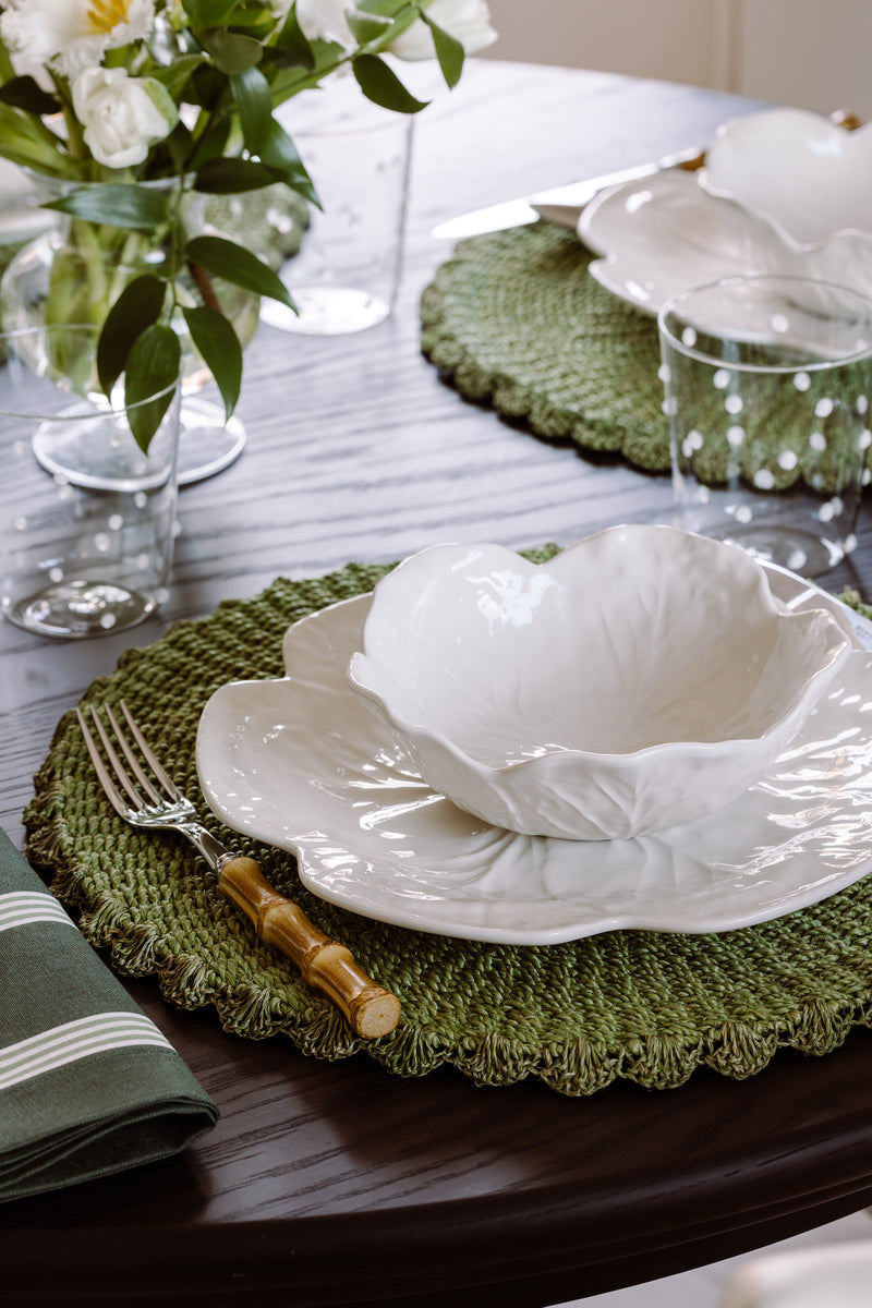 Scalloped Abaca Placemat, Fern
