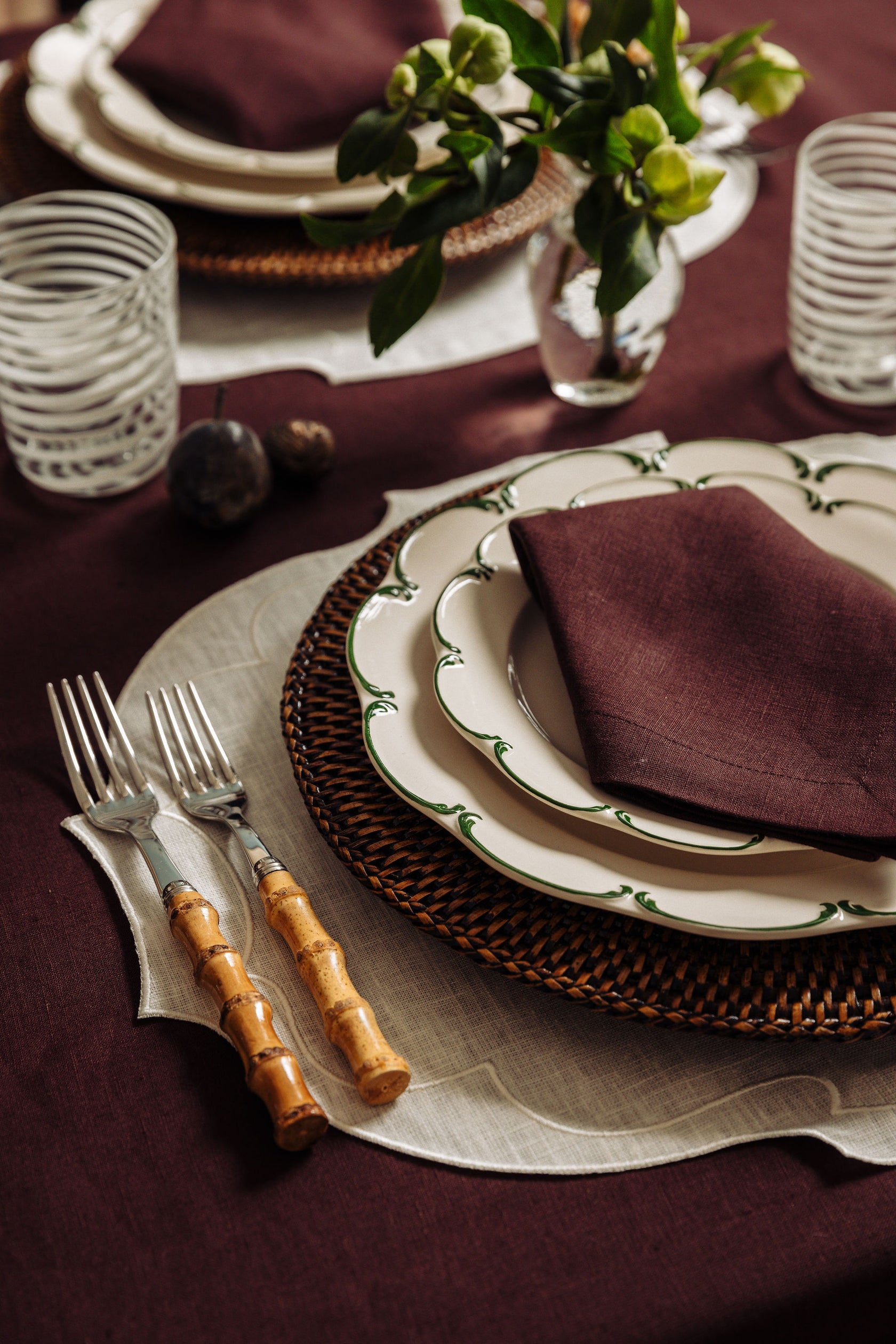 Olivia Scalloped Crockery, Green Filet