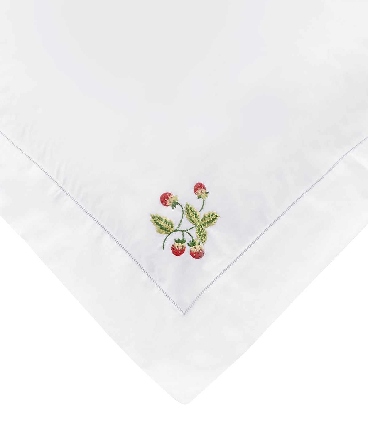 Wild Strawberry Standard Pillowcase, Detail