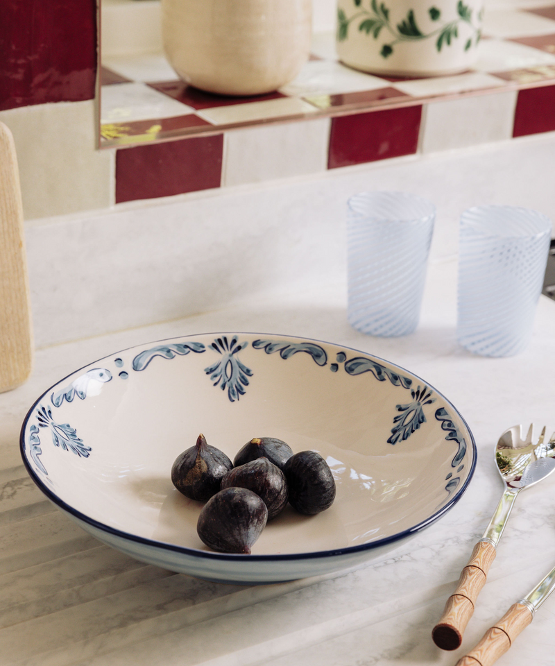 Eleanor Serving Bowl, Blue, Lifestyle detail