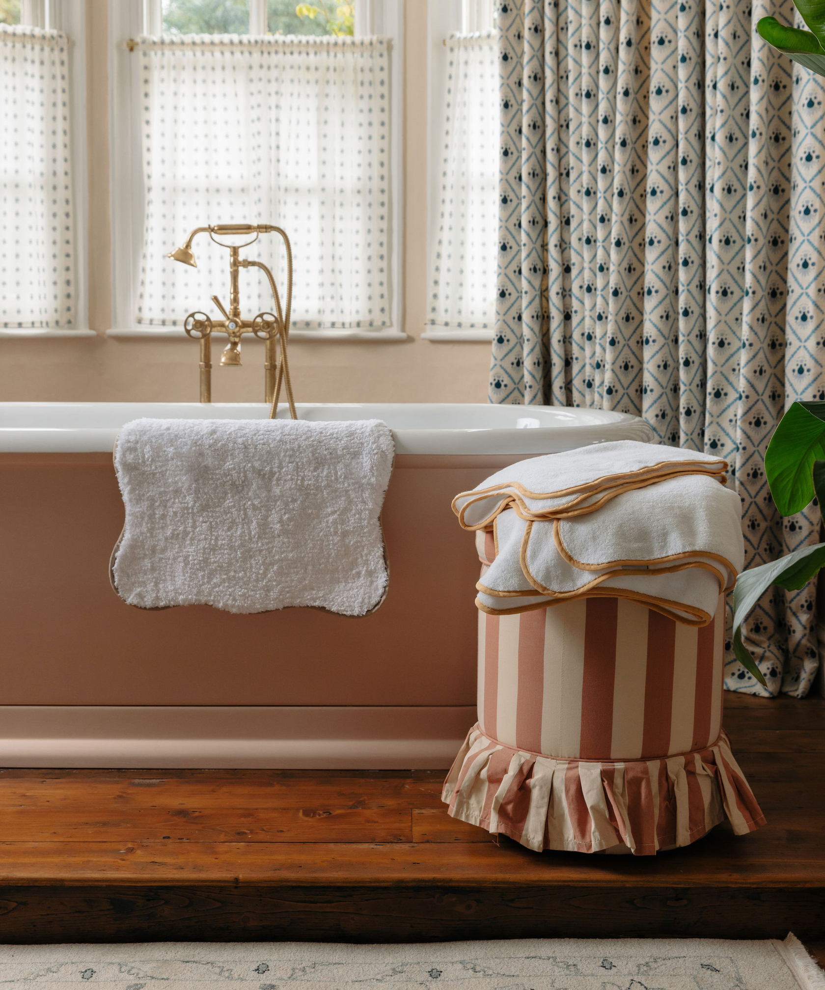 Amelia Scalloped Bath Towel Collection, Mustard