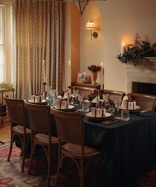Classic Linen Table Linens, Forest Green
