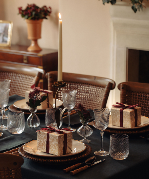 Classic Linen Table Linens, Forest Green