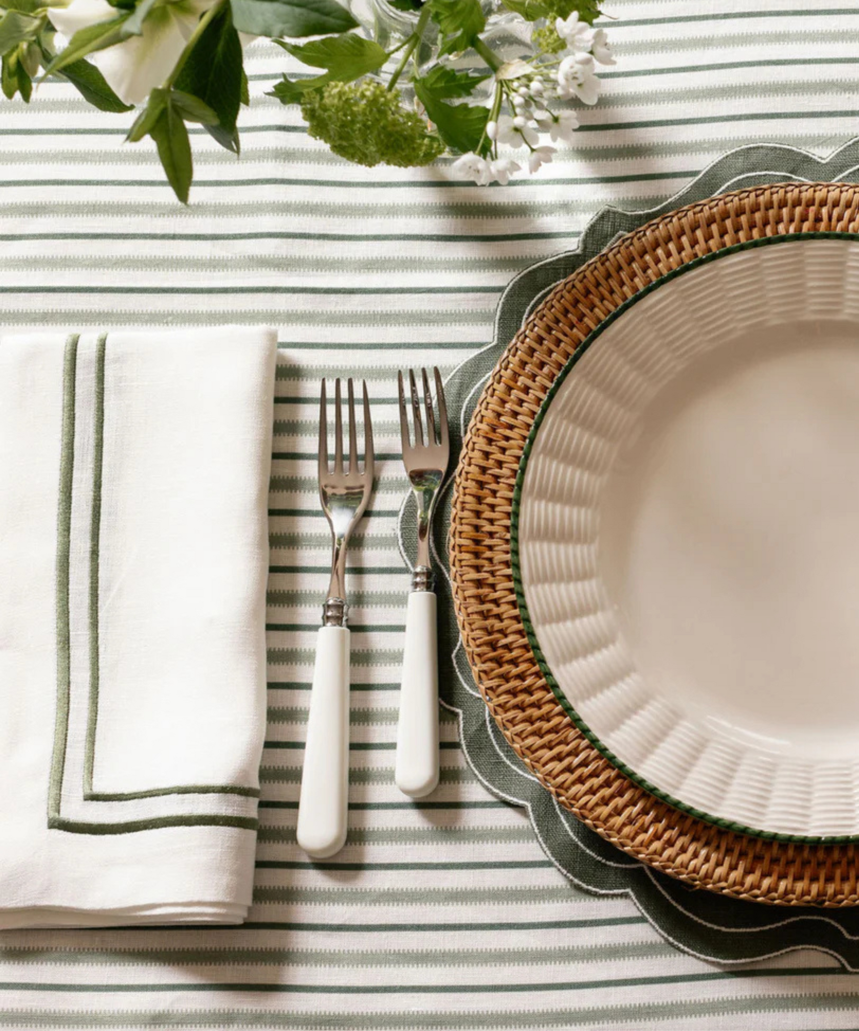 Sophie Two Cord Linen Napkin, Moss Green