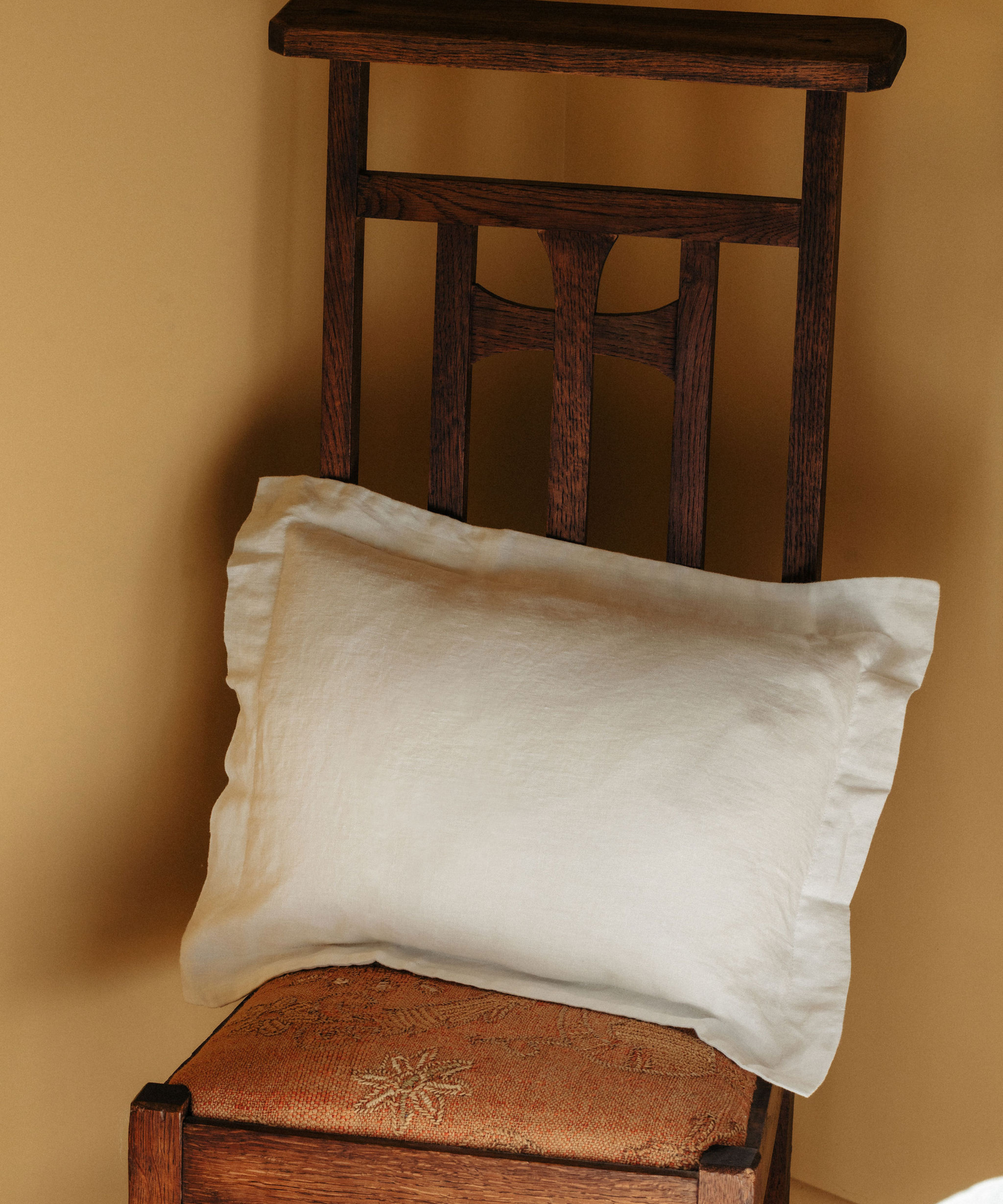 Classic Linen Boudoir Pillowcase