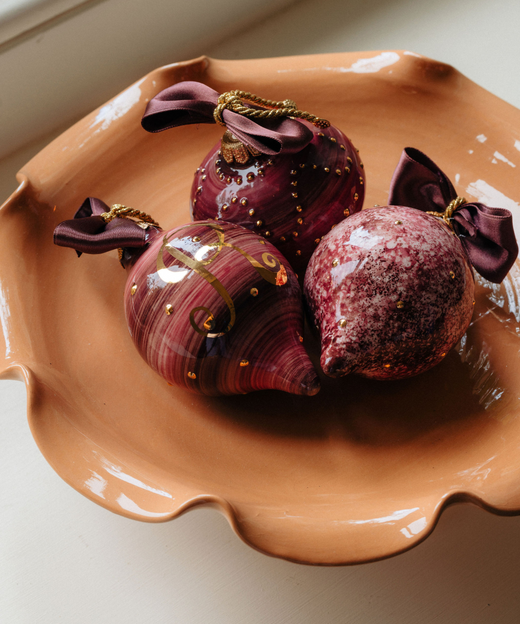 Natalia Initial Bauble, Gold/Burgundy, with Wavy Footed Bowl