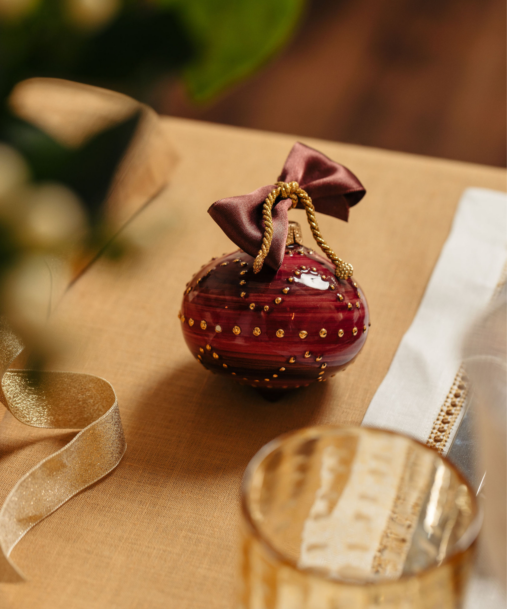 Chiara Bauble, Gold/Burgundy, Lifestyle