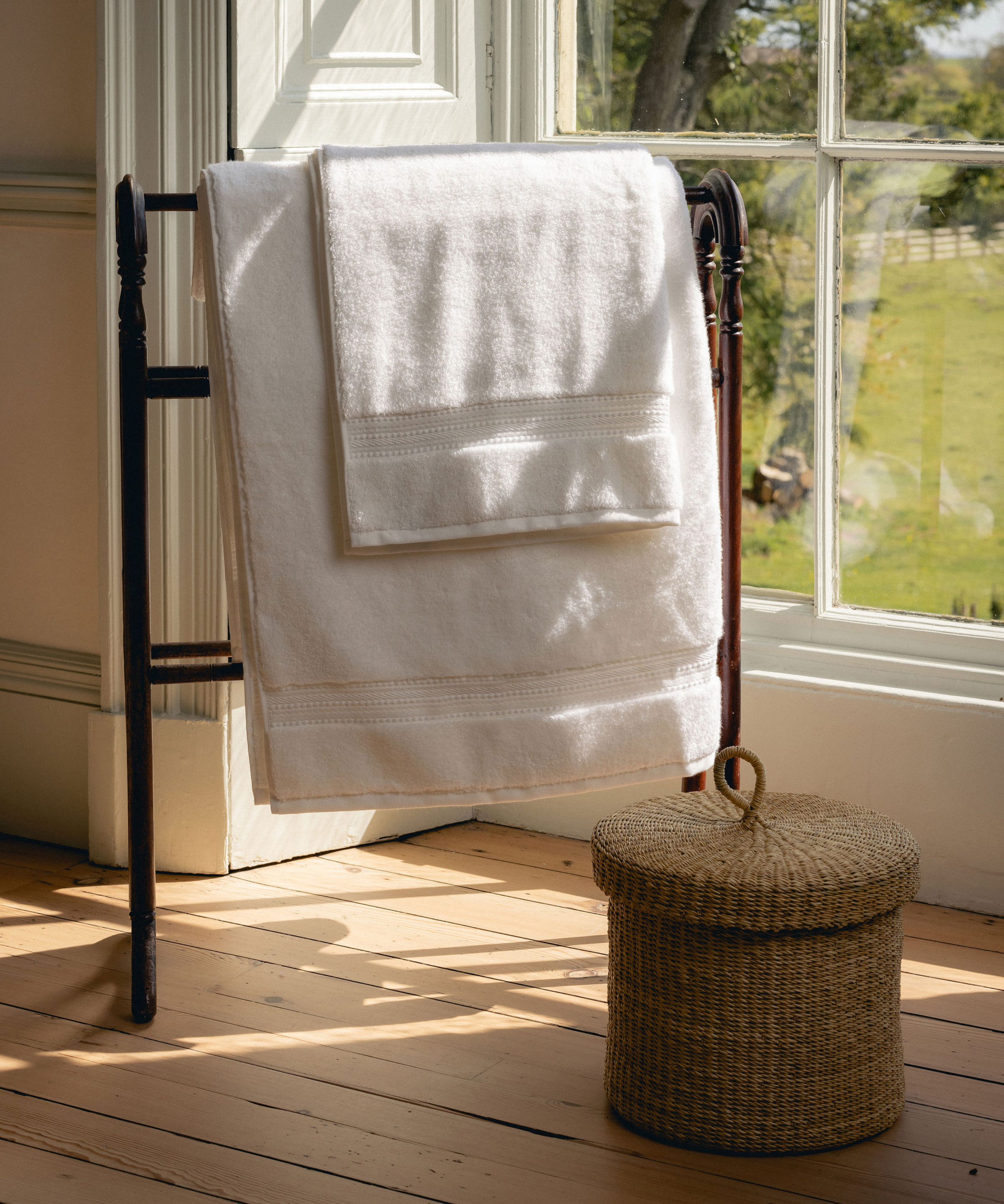 Orla Basket, Natural, with Maria Towels