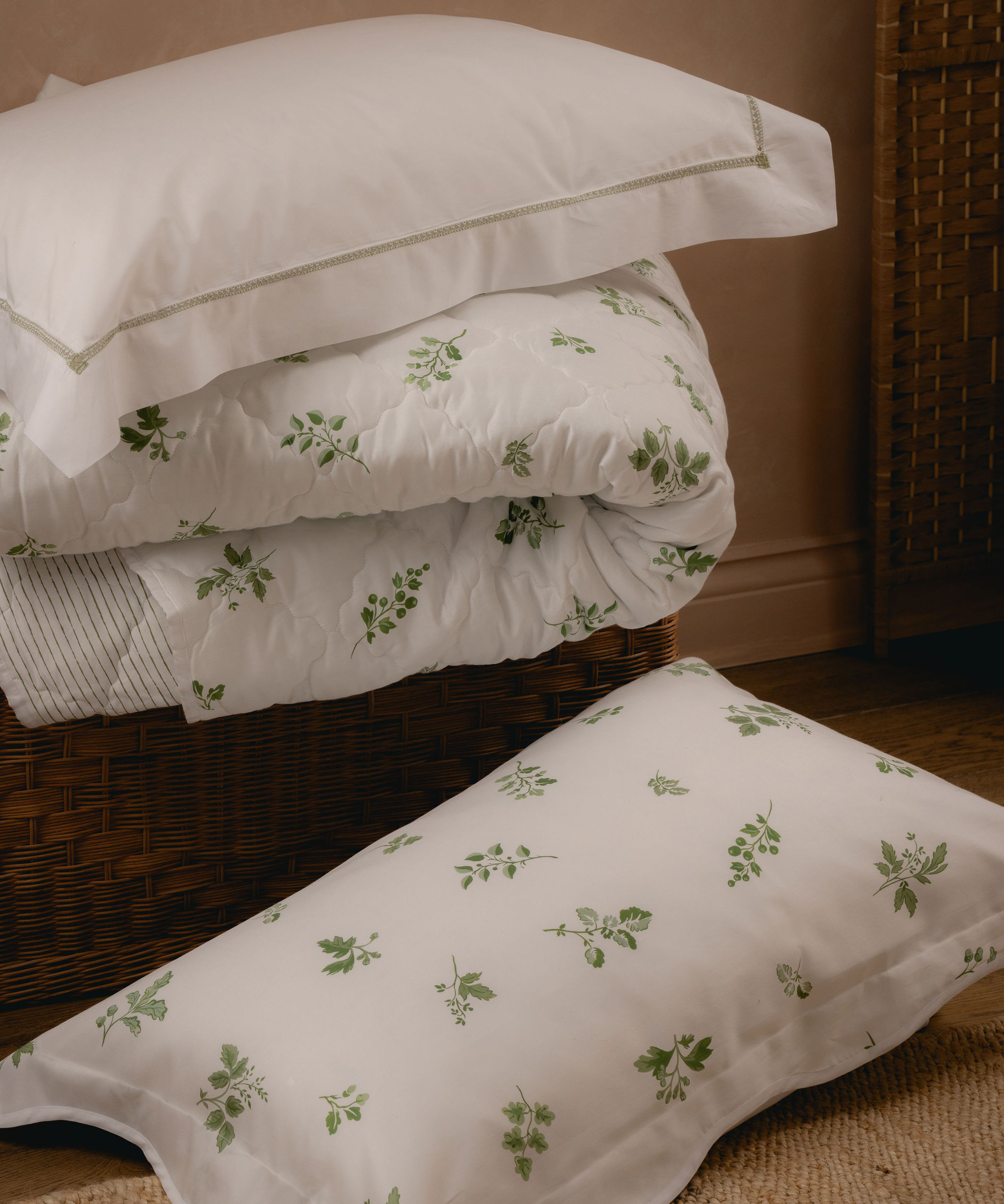 Polino Quilted Bedspread, with Polino Pillowcase, Bedroom Lifestyle
