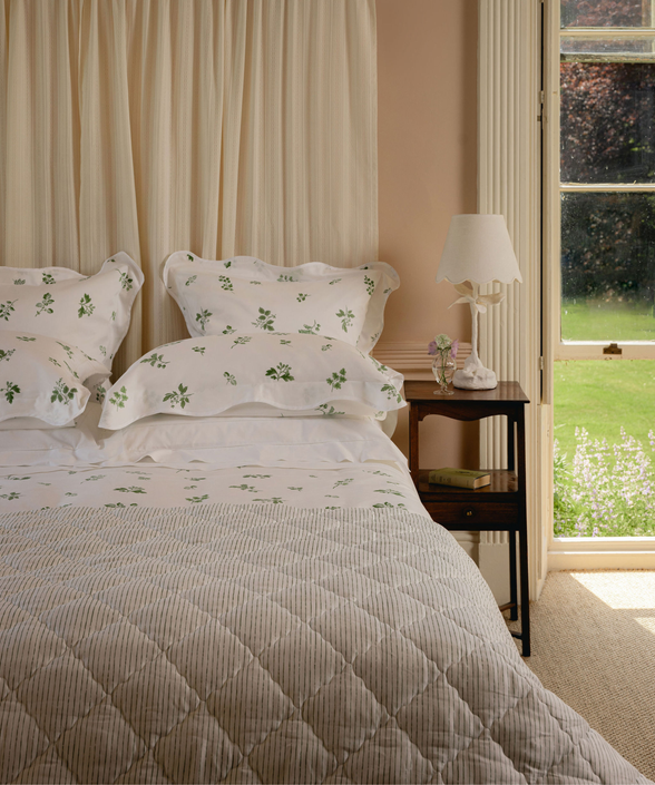 Polino Scalloped Bed Linen