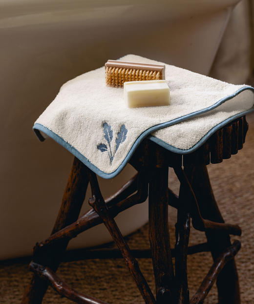 Oneta Guest Towel, Lifestyle Detail