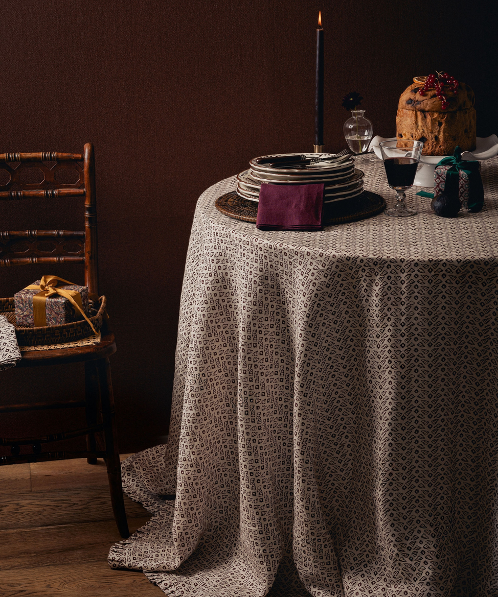 Agnes Table Linens