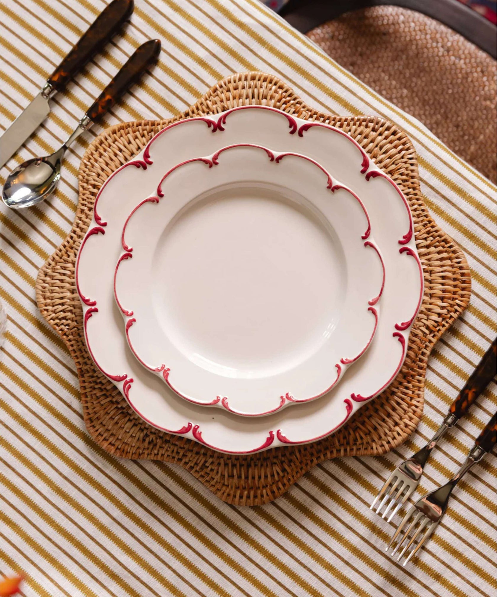 Olivia Scalloped Crockery, Raspberry Filet