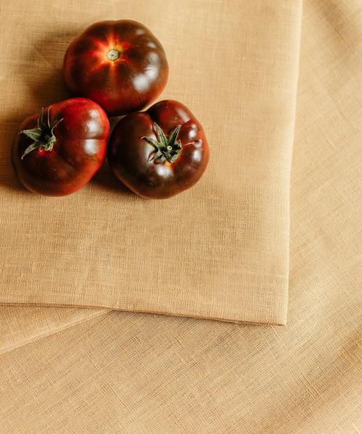 Classic Linen Napkin, Straw, Lifestyle
