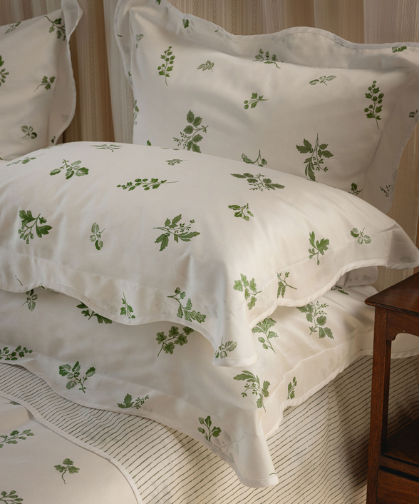 Pair of Polino Scalloped Pillowcases