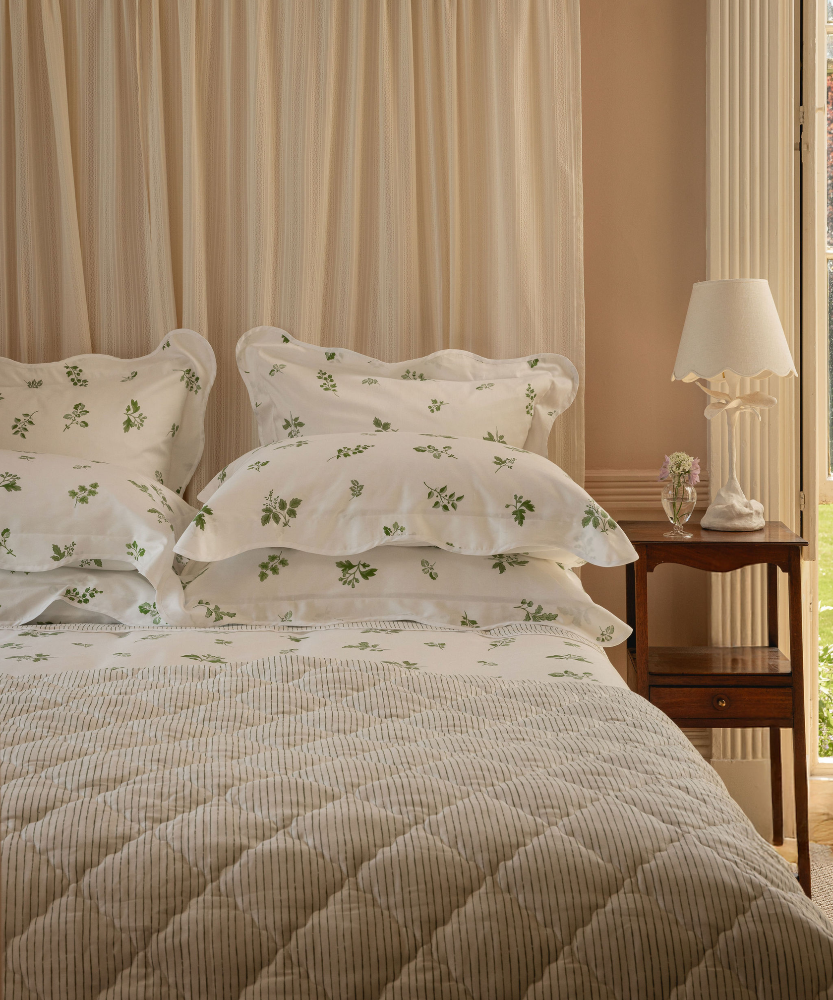 Polino Quilted Bedspread, Bedroom Lifestyle