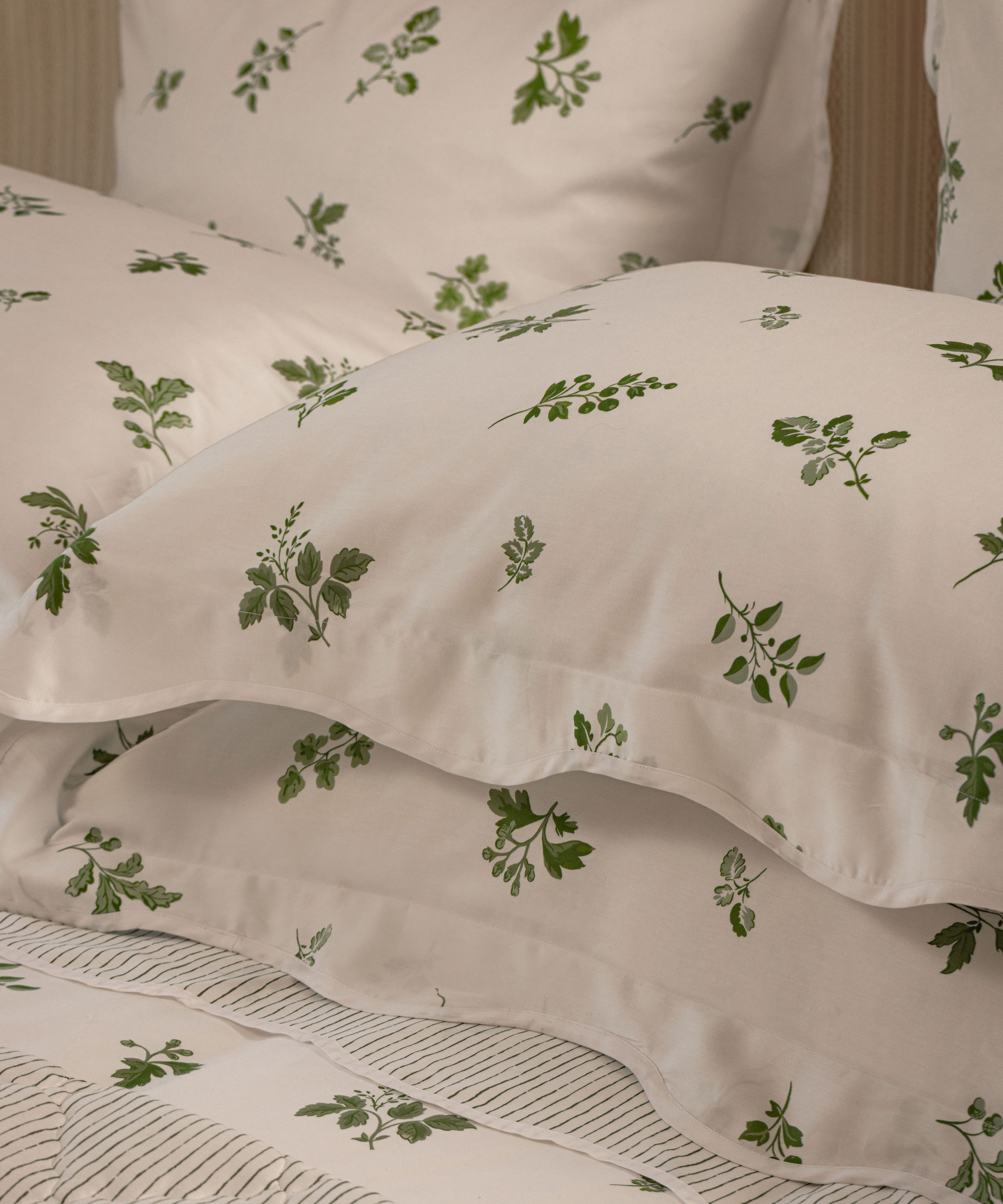 Pair of Polino Scalloped Pillowcases