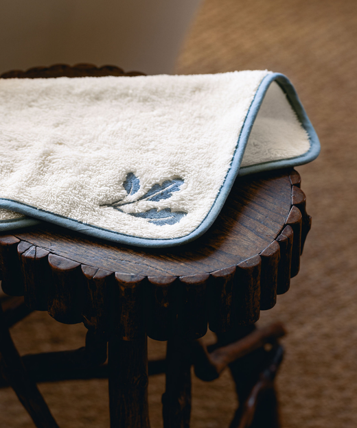 Oneta Face Towel, Embroidery Detail