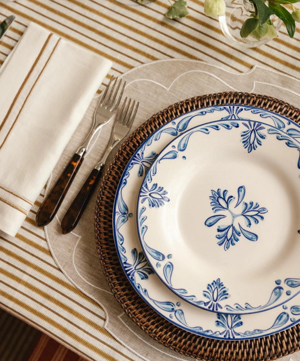 Sophie Classic Two Cord Napkin, Antique Gold Place Setting