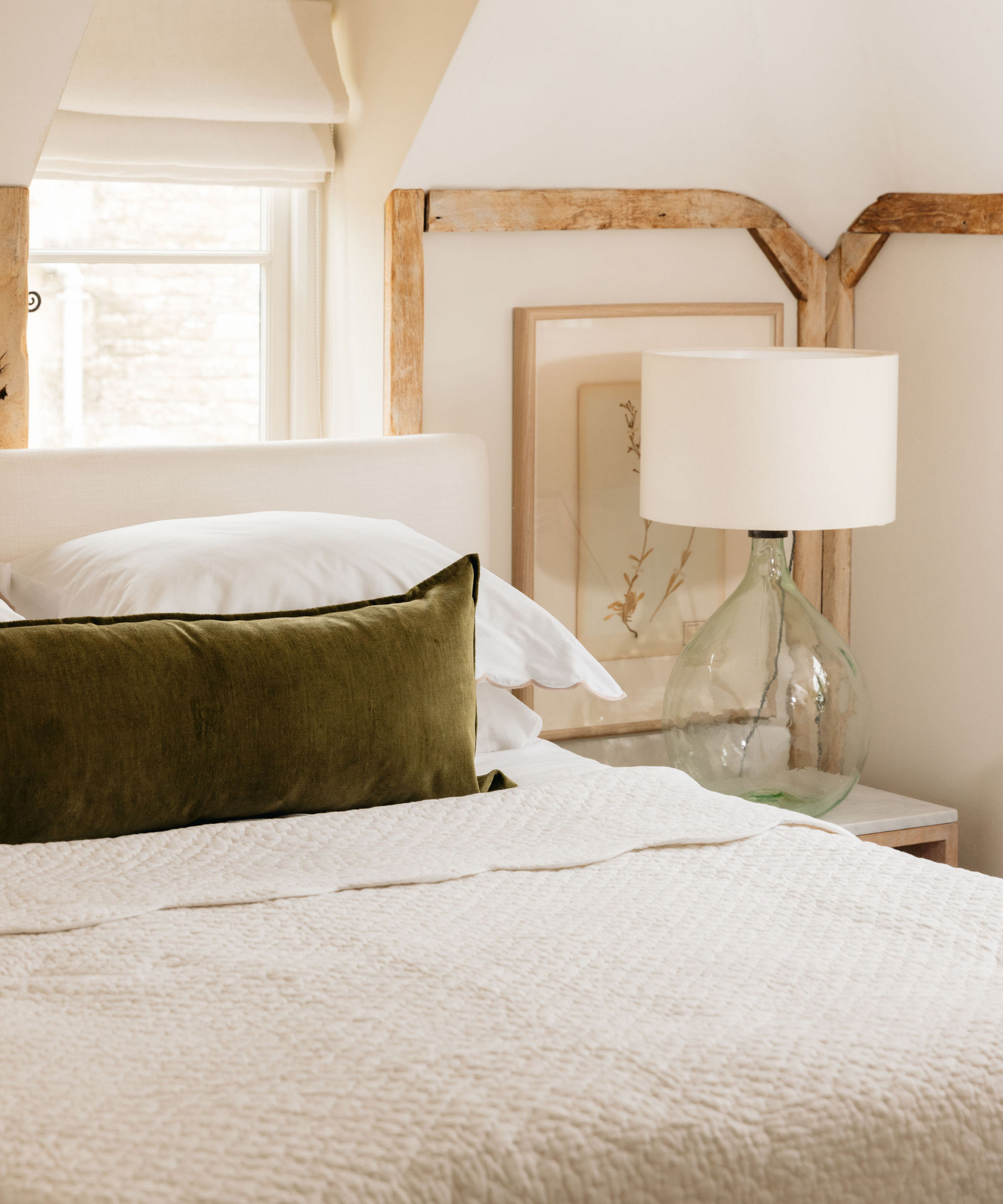 Verity Linen Velvet Lumbar Cushion, Moss REBECCA UDALL – Rebecca